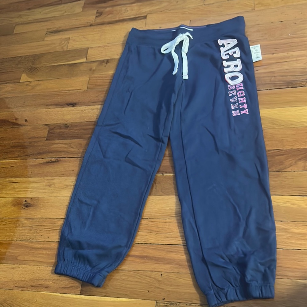 Aeropostale Sweats Heritage Capri (NWT)